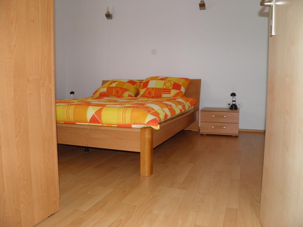 Apartmani Galeb Biograd Na Moru Zewnętrze zdjęcie
