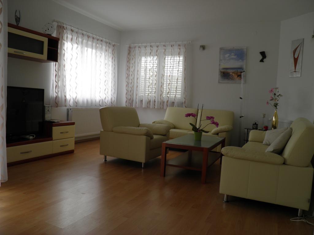 Apartmani Galeb Biograd Na Moru Zewnętrze zdjęcie