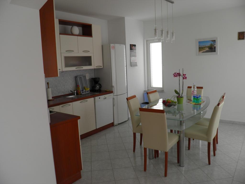 Apartmani Galeb Biograd Na Moru Zewnętrze zdjęcie