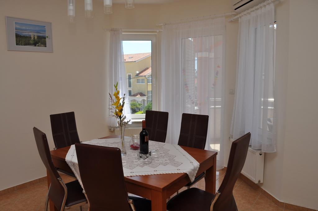 Apartmani Galeb Biograd Na Moru Zewnętrze zdjęcie