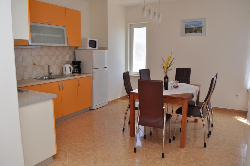 Apartmani Galeb Biograd Na Moru Zewnętrze zdjęcie
