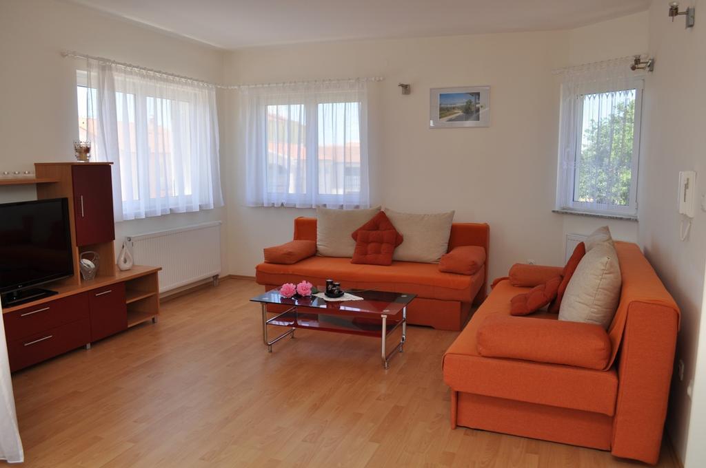 Apartmani Galeb Biograd Na Moru Zewnętrze zdjęcie